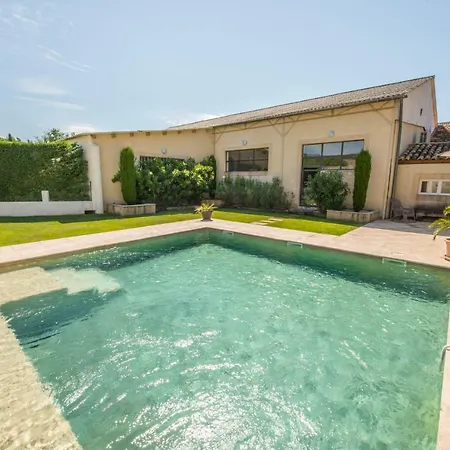 Holiday home Du Batadou - De Charme En Provence Visan