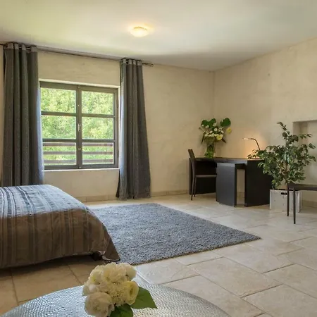 Holiday home Du Batadou - De Charme En Provence