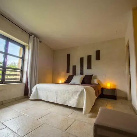 Du Batadou - De Charme En Provence بيت للعطل Visan
