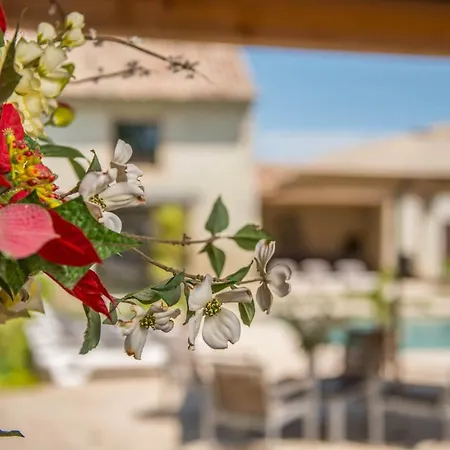 Du Batadou - De Charme En Provence Holiday home